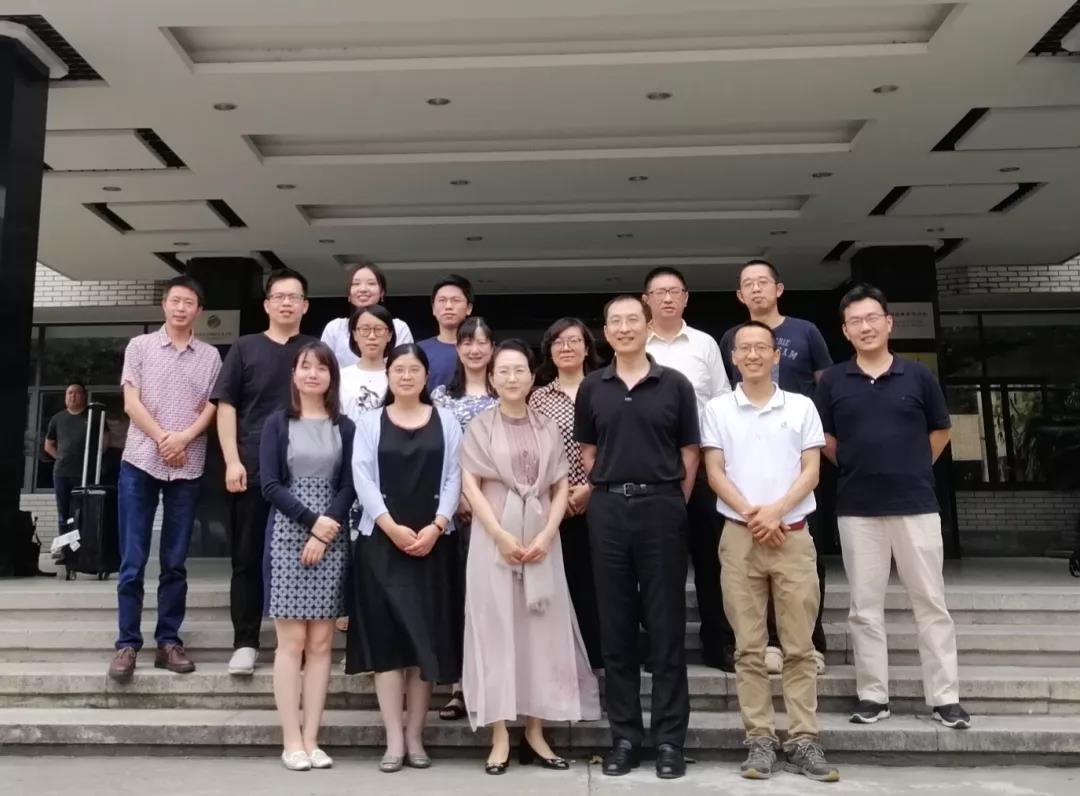 英国上市公司365