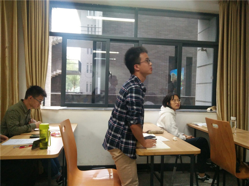 英国上市公司365