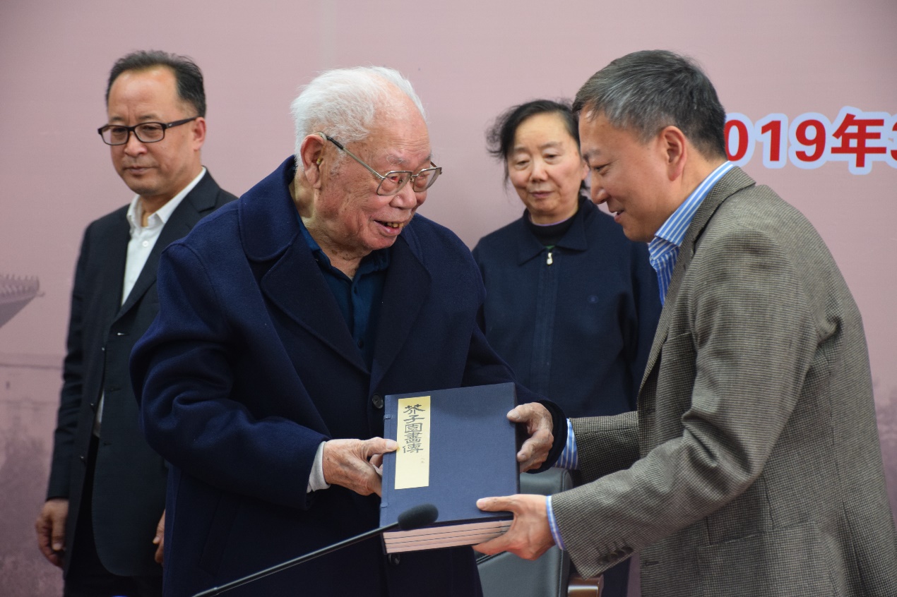 英国上市公司365