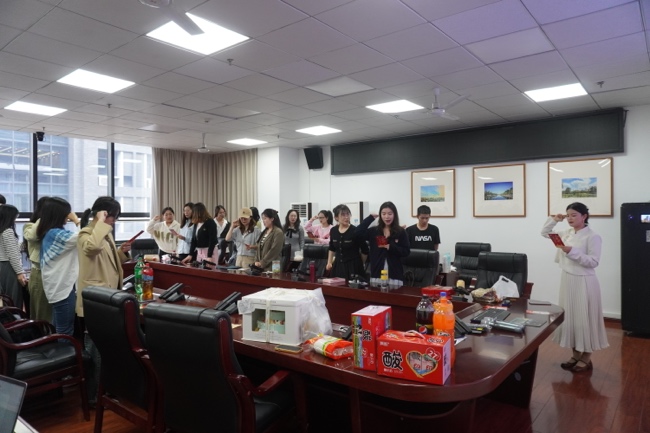 英国上市公司365