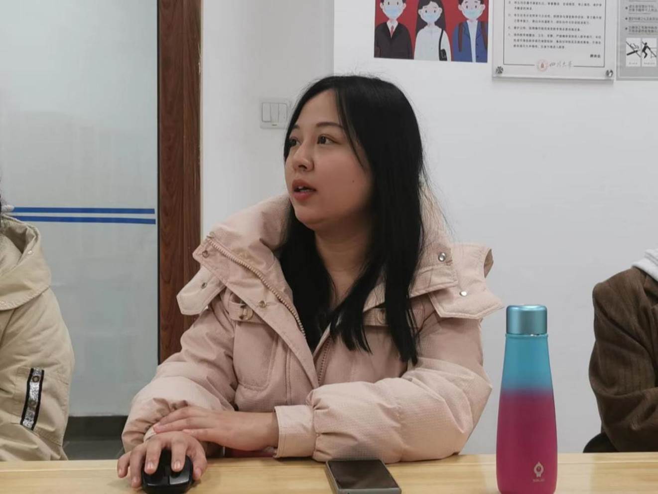 文学与新闻学院王熙央同学做专题分享